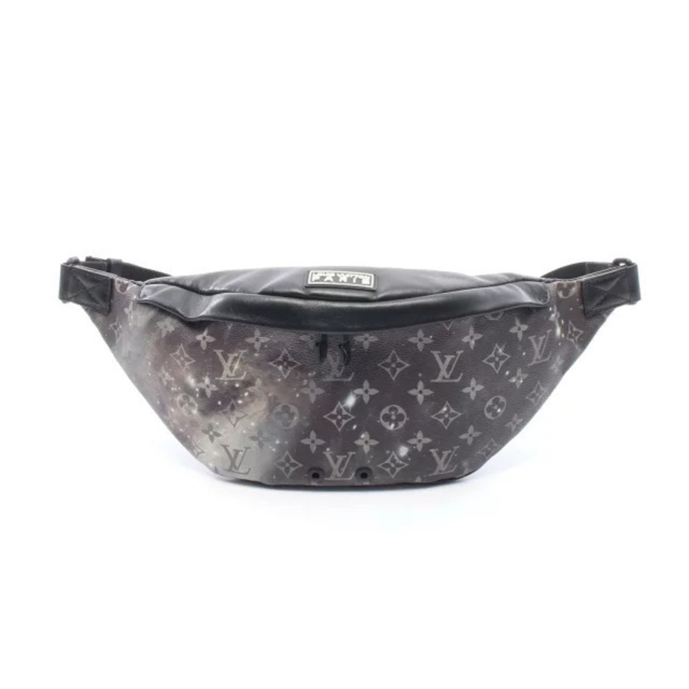 Louis Vuitton Discovery Bum Bag Waist Canvas Monogram Bag Waist Bag Black